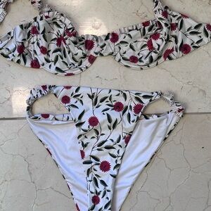 Elegant Floral Bikini with Gold Accent